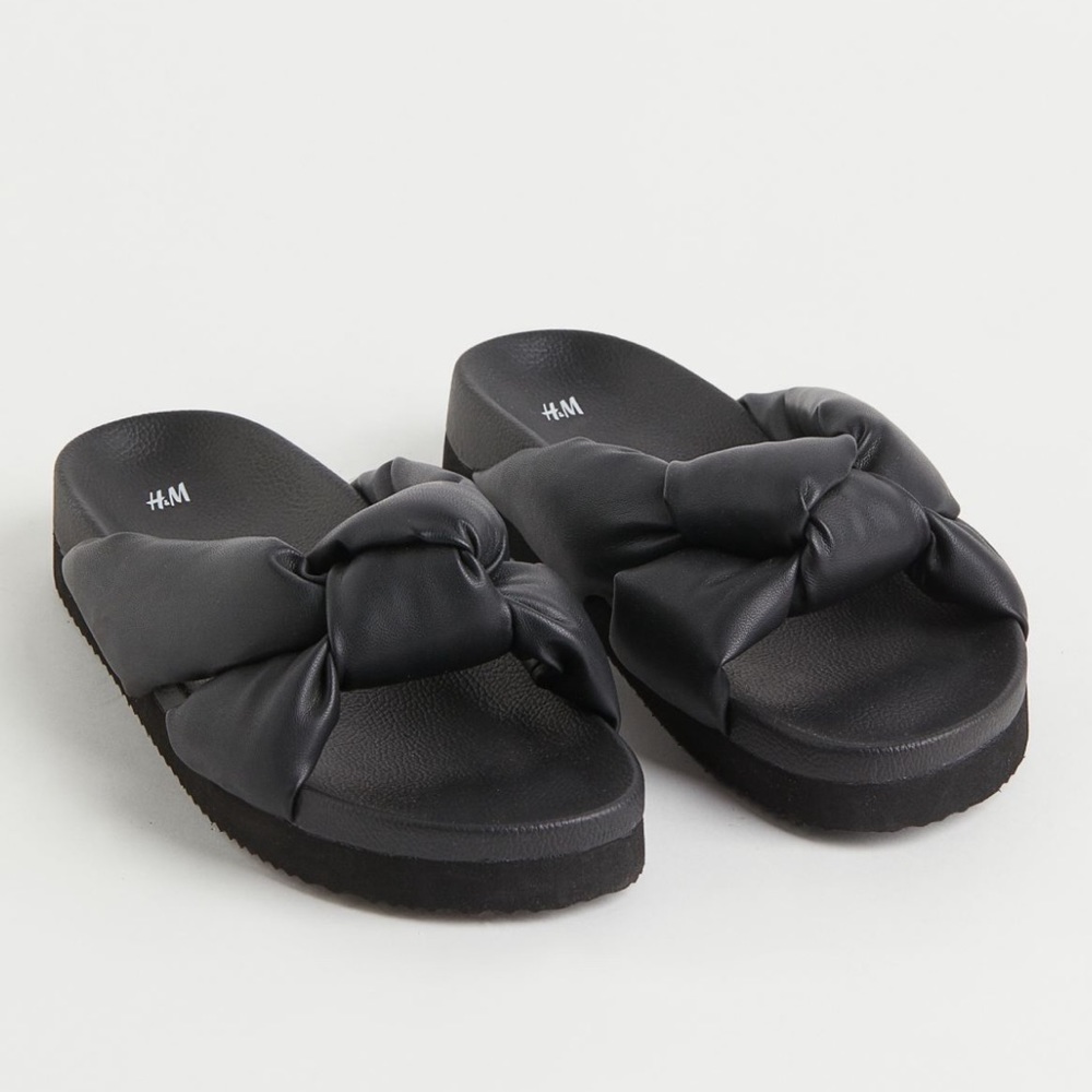 Sold out • H&M • Knot-detail mules • size 9